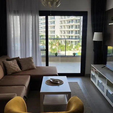 Apartman Pool View 1 Bedroom In Caesar Blue Derínia