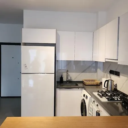 Apartman Pool View 1 Bedroom In Caesar Blue Derínia