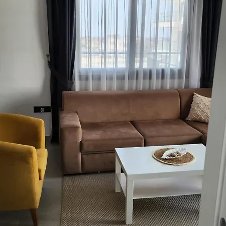 Pool View 1 Bedroom In Caesar Blue Apartman Derínia